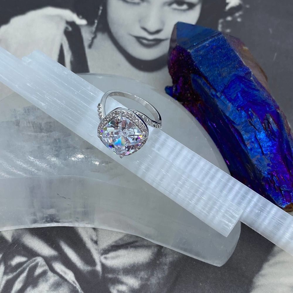 Rhodium Brass High Grade Cubic Zirconia Ring Sizes 9 & 10 - Picture 6 of 8
